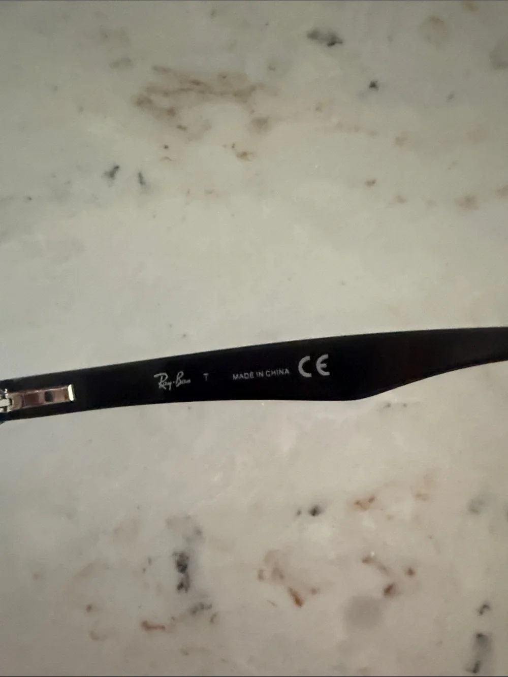 Ray Ban Classic Black Rectangular Glasses 5228